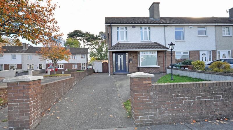 32 Rosemount Park, Dundrum, Dublin 14.