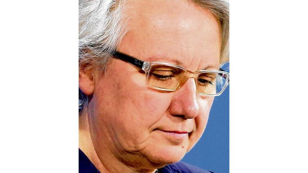 Annette Schavan resigns after University of Düsseldorf finds against her