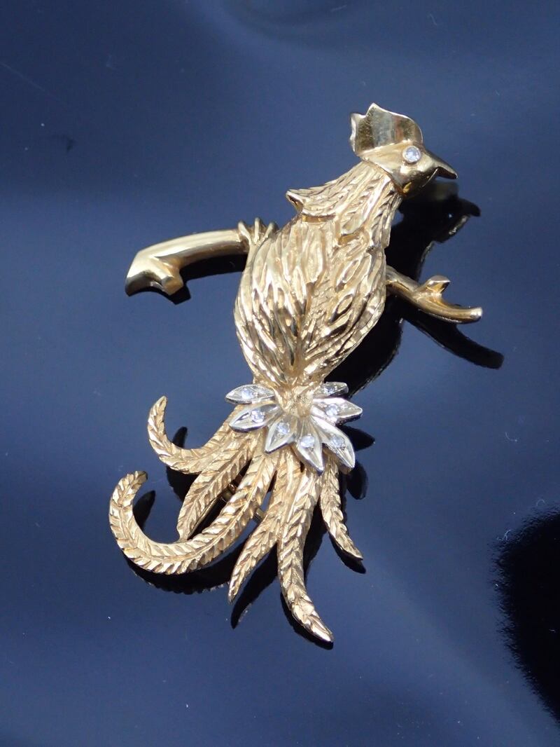 A diamond set French brooch ( 500- 800) John Weldon