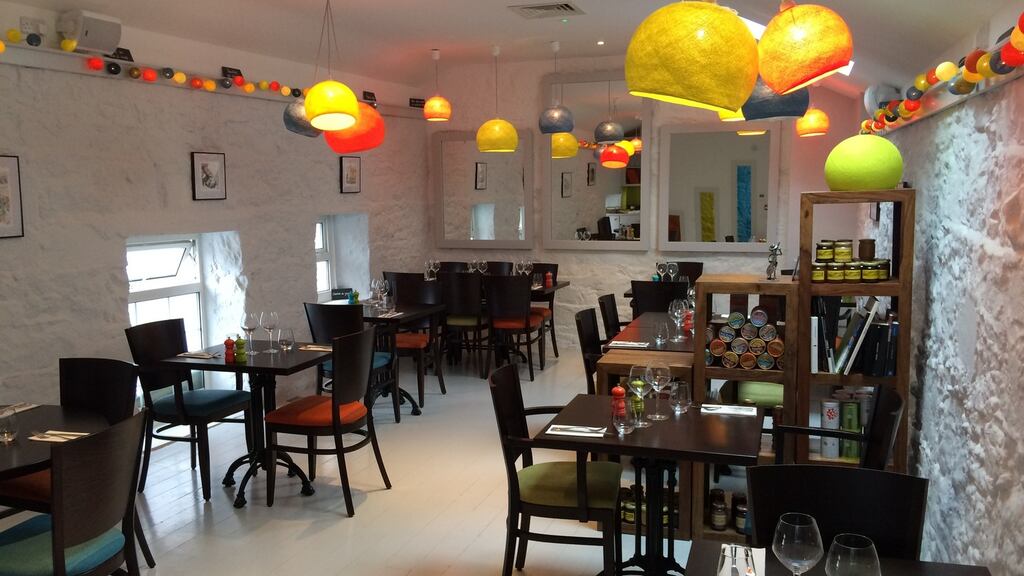 Le Petit Pois:  in  an old stone building at the end of lane off Victoria Place in Galway city