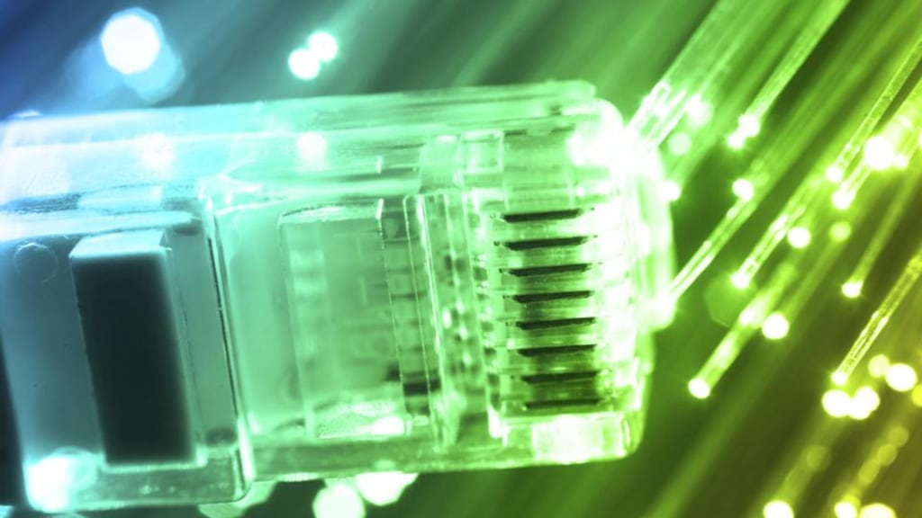 The Government has approved an investment of up to €500 million for a fibre-powered network which will be rolled out across the State starting next year.