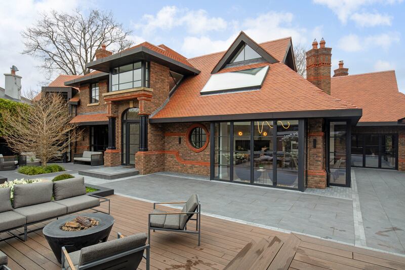 Seating area with firepit