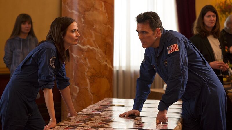 Eva Green (Sarah Loreau) and Matt Dillon (Mike Shanon) in Proxima