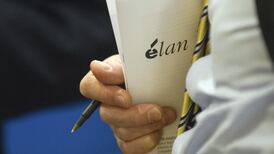 Royalty  bid for Irish drugmaker Elan in trouble