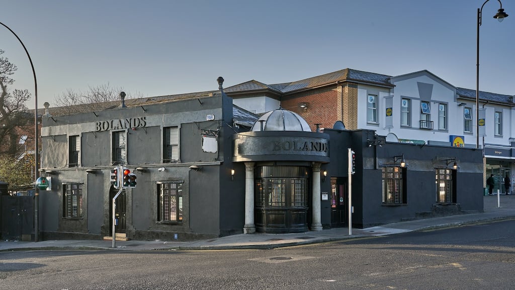 Boland’s occupies a pivotal location at the intersection of Lower Kilmacud Road and the Old Dublin Road.