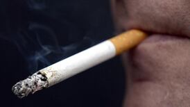 English may ban smoking in cars with children this year