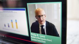 Powell announces shift in Federal Reserve policy