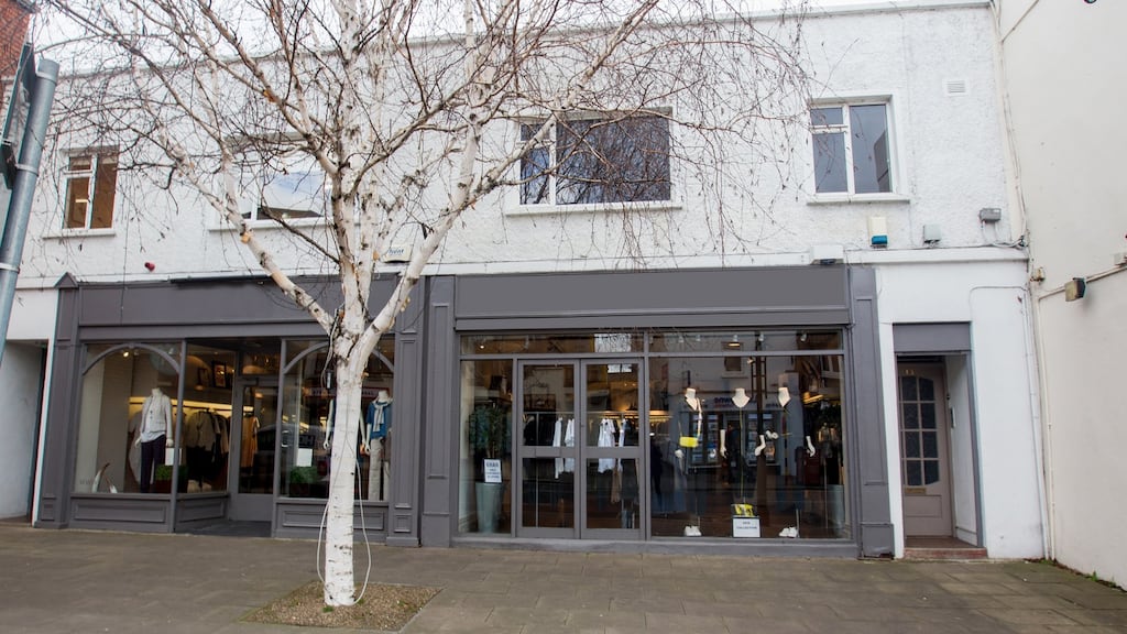 Blackrock mixed-use building at 13/15 Rockhill: its rent roll can be significantly increased once a tenant is found for the apartment on the top floor