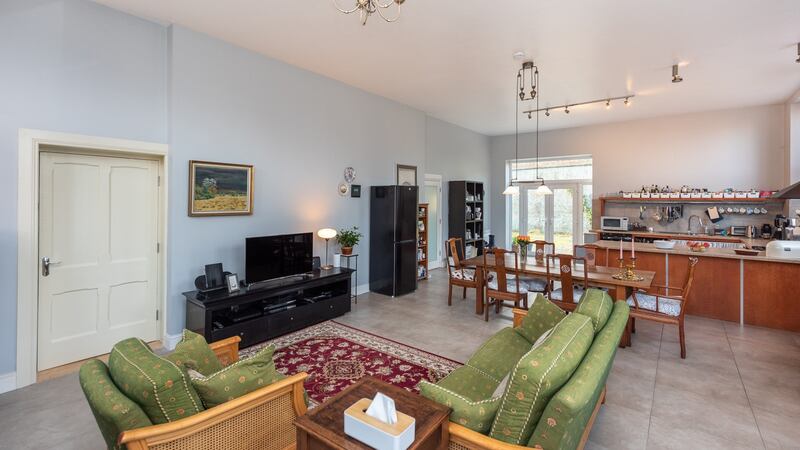 Kitchen/dining/livingroom