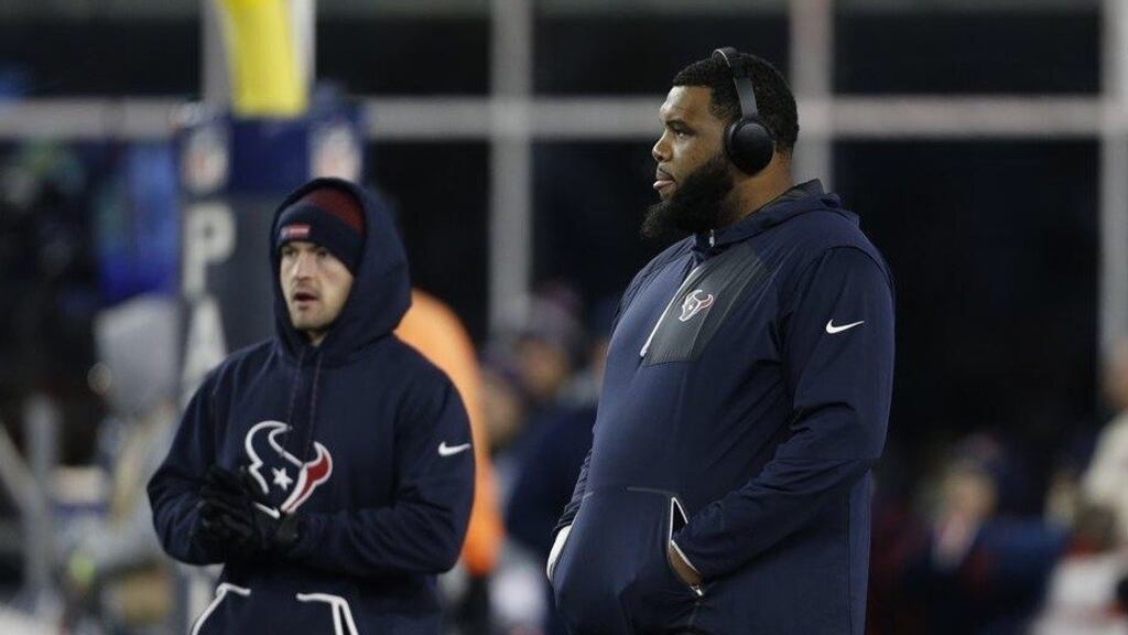Ian Jones and offensive guard Jeff Allen before the Texans playoff clash with the Patriots in January, 2017.