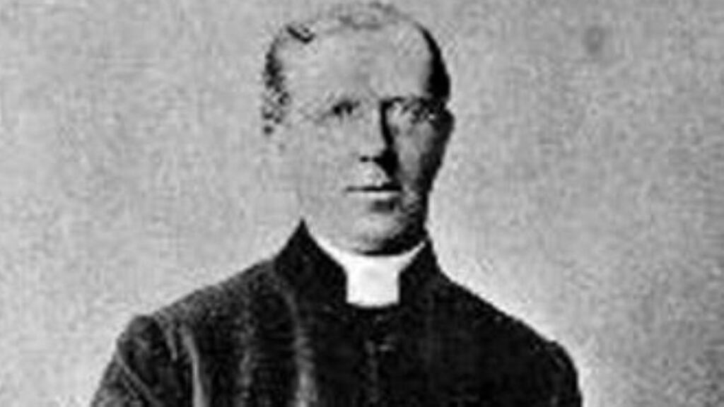 An Canónach Ó Síocháin, úrscéalaí as Dún ar Aill