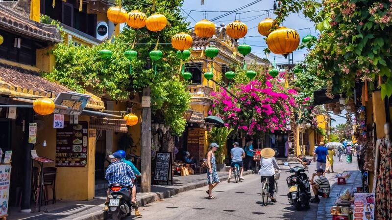 Discover local culture on privately guided tours and authentic, culinary experiences