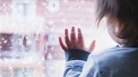 All children must be taken out of emergency housing for asylum seekers, council says