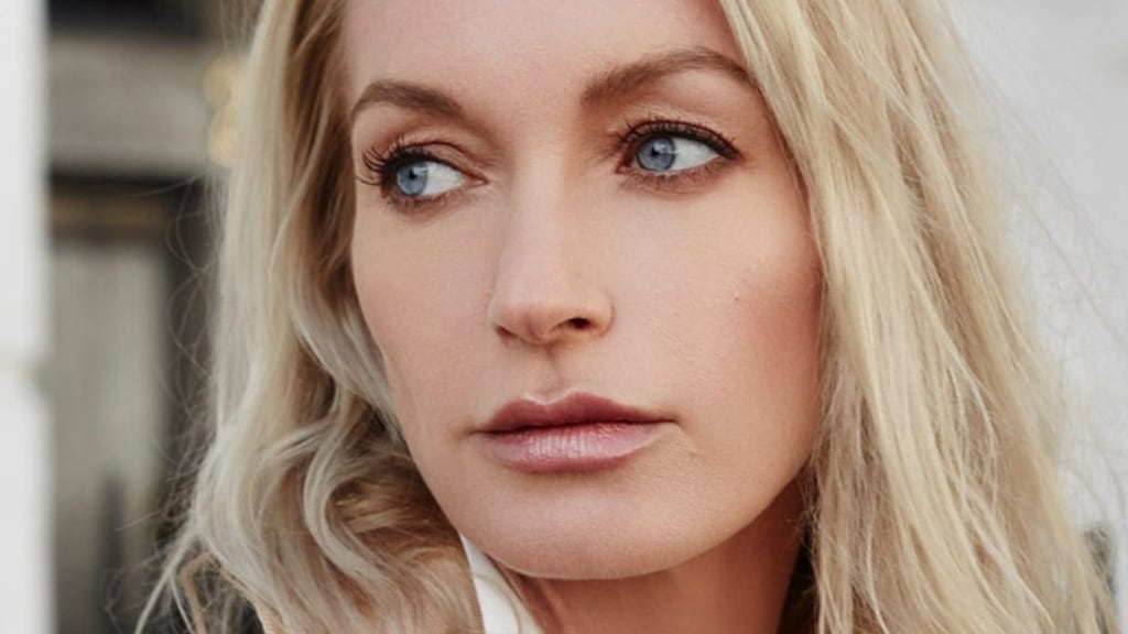 Anyone reading Maestra will certainly brush up their sexual expertise.