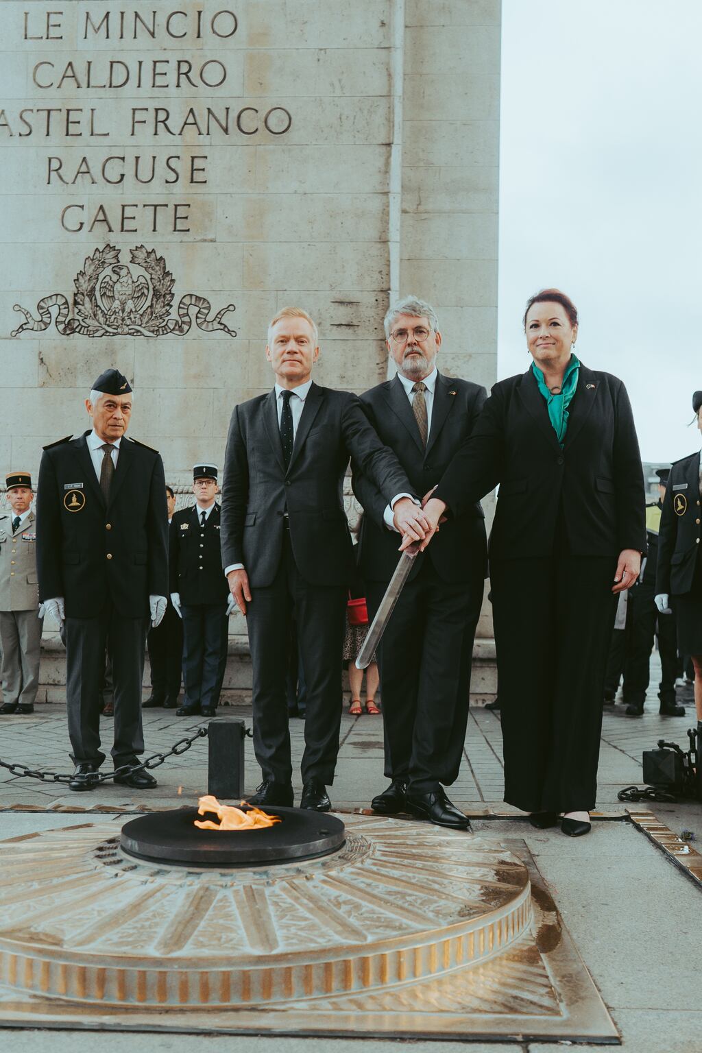 The French Ambassador to Ireland Vincent Guérend, the Irish Ambassador to France Niall Burgess, and Catherine Mulawka, a descendant of Wolfe Tone, at a ceremony in Paris dedicated to the thousands of Irish who fought for France