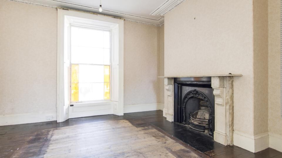 Reception room in 17 Belgrave Road