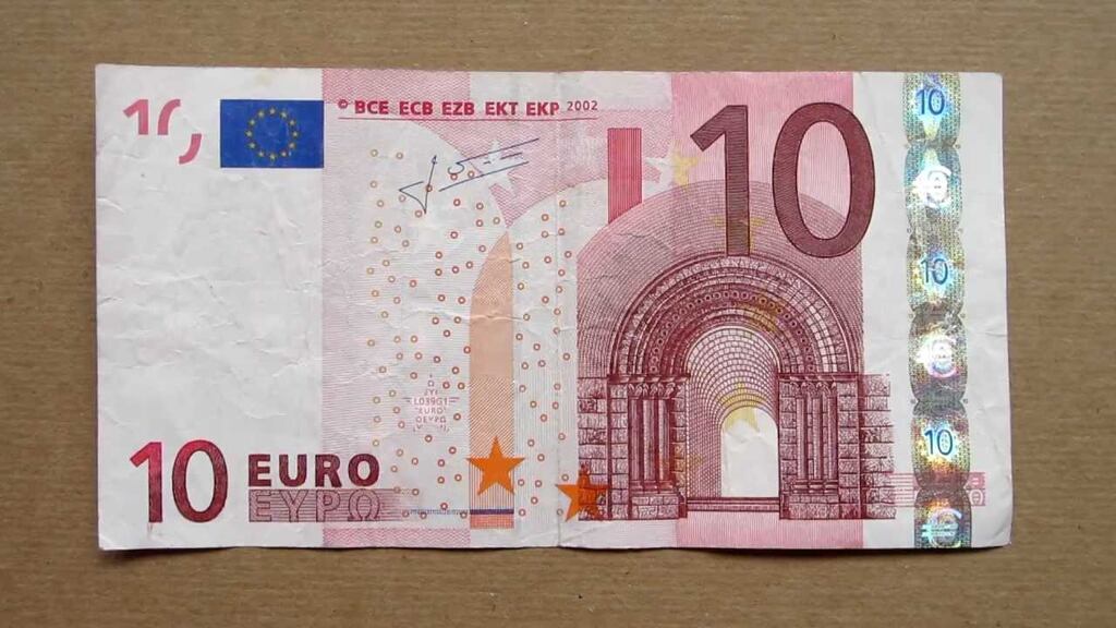 A Co Dublin man who claimed he was defamed when he was told by a barman that a €10 note he used to pay for a pint of lager was fake, has been awarded €5,000 by the High Court.