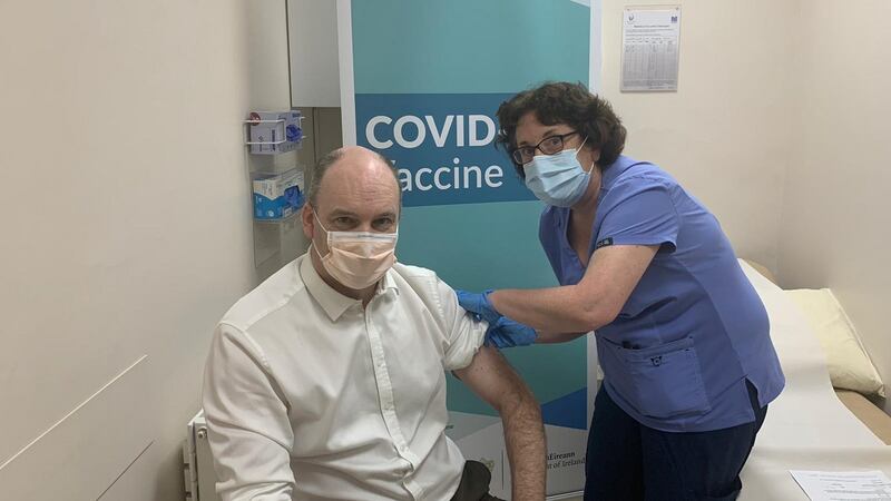 Dr David Fitzpatrick is the first staff member in St Luke’s Radiation Oncology Network to be vaccinated with the Pfizer BioNTech vaccine