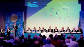 Riail an stua ina húdar achrainn fós