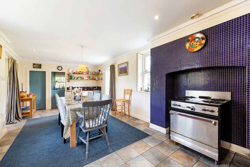Main kitchen/diningroom