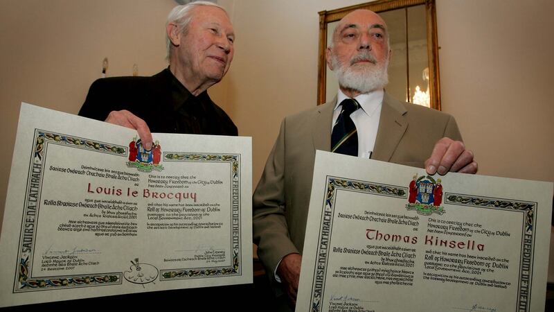 Artists Louis Le Brocquy and Thomas Kinsella in City Hall where they were conferred with honorary Freedom of the City of Dublin. Photograph: David Sleator