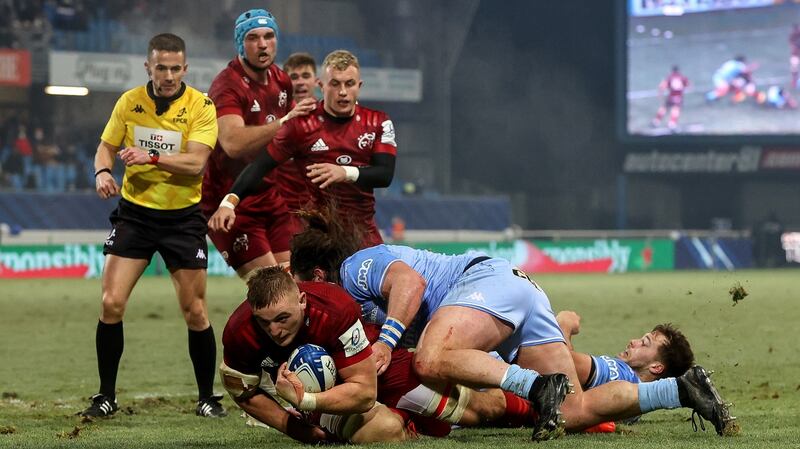 Gavin Coombes scores a late try to clinch victory for Munster away to Castres. Photograph: Ryan Byrne/Inpho