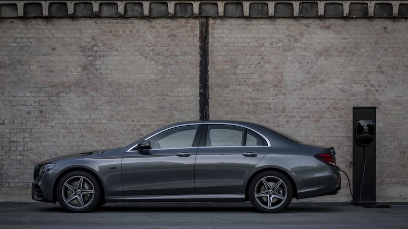 Best large executive hybrid: Mercedes-Benz E300de