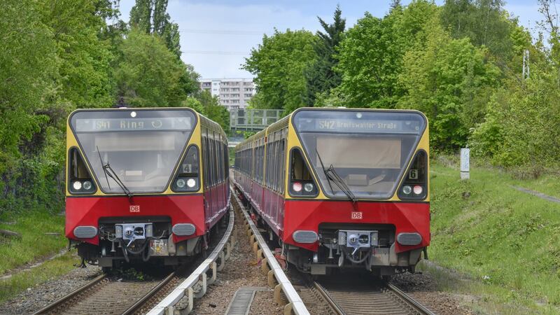 Berlin’s Ringbahn: Train to infinity rolls to rhythms of city 150 years on