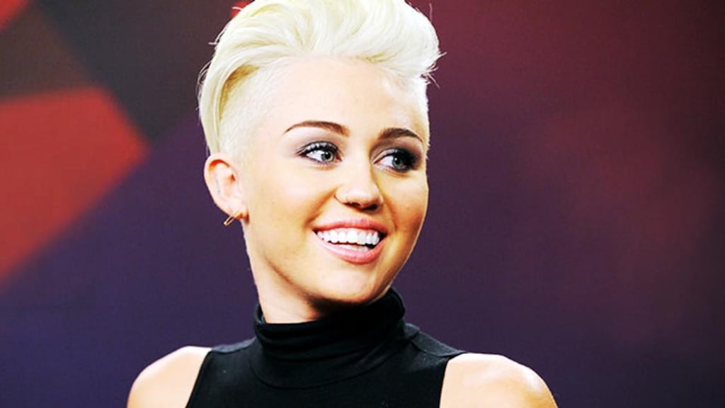 Miley Cyrus has released her new album for free online.