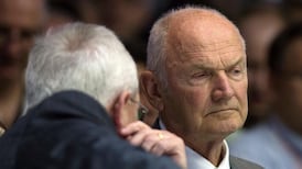 Winterkorn remains as VW boss in rare defeat for chairman