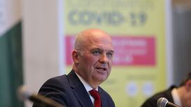 No plan to make face-masks compulsory, says Tony Holohan