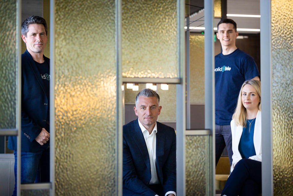 (Back Row L-R) Patrick Horgan; CEO & Co-Founder, Ciaran Corkery; CPO & Co-Founder of valid8Me (Front Row L-R) Stephen Tennant, Partner, Head of Financial Services Advisory & Louise Barry, Partner, Head of Risk and Quality at Grant Thornton