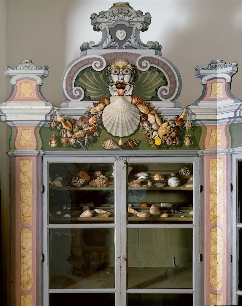 Pediment with a mask in the style of Arcimboldo, c 1730sHalle, Kunst- und Naturalienkammer Franckesche StiftungenCopyright: Massimo Listri