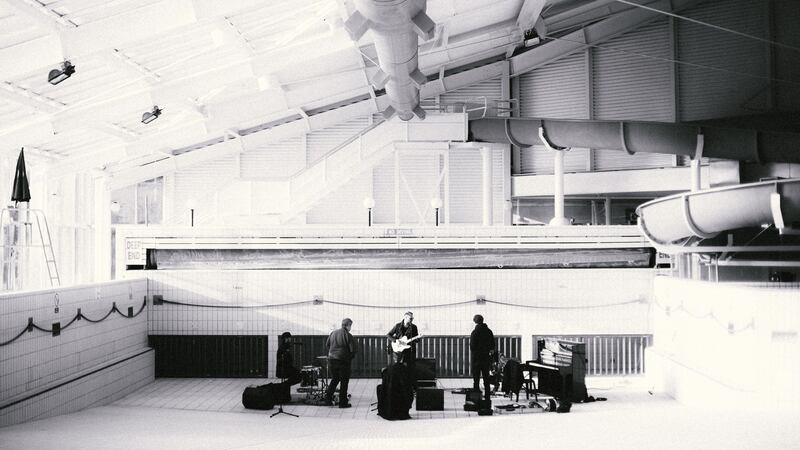 Brian Deady and band in Trabolgan’s swimming-pool