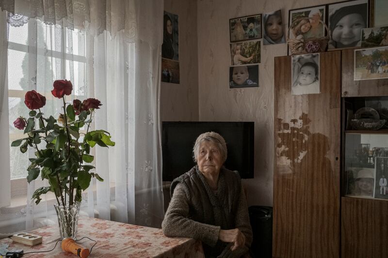 Lidiya Pechenizka (92), at home in the small village of Staryi Saltiv, Kharkiv region. Pechenizka has lived in Staryi Saltiv her entire life; war has come to the village again. Photograph: Mauricio Lima/New York Times
                      