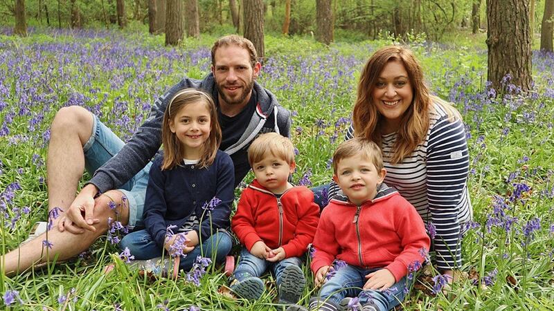 Gemma Brushneen with her husband Elliott and children Izzie (7), Ollie (4), and Mason (2).