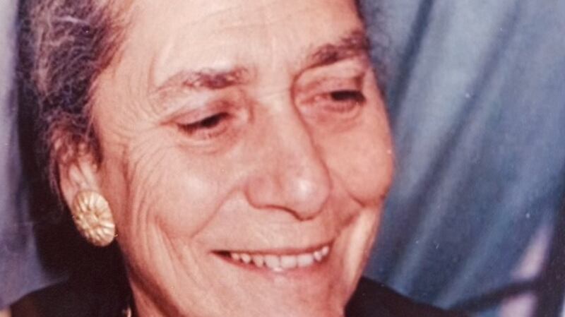 Loretta Kleanthous is survived by her children Carla, Eilis and David; her grandchildren, Wendy, Danielle, Jonah, Jonathan, and Sean; and her great-grandchildren.