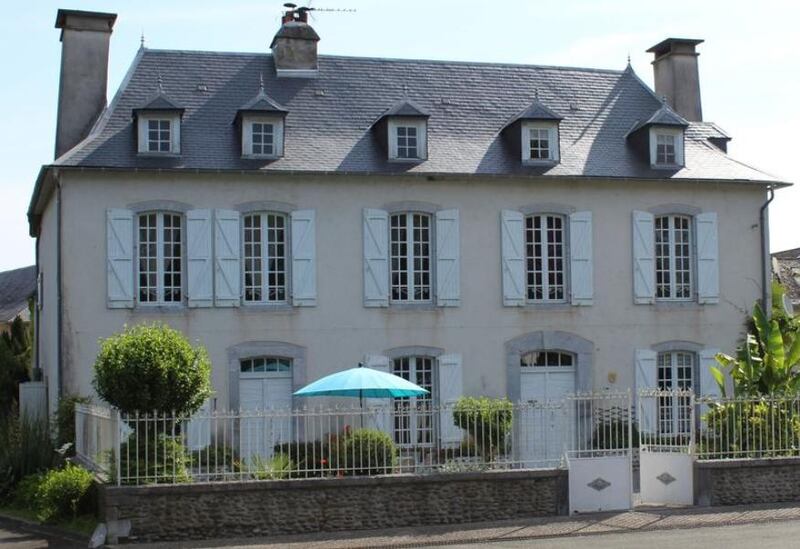 France: five-bed maison-de-maître in Aramits village