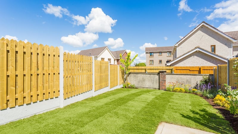 Airpark Square is close to the M50, but the loud and steady sound of traffic is dimmed down by acoustic mats that absorb the traffic hum