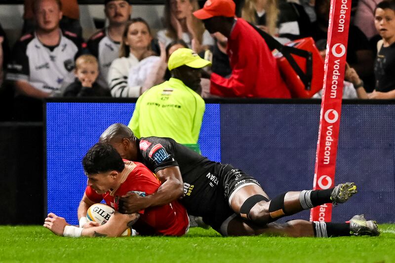 Calvin Nash scores Munster's opening try. Photograph: Steve Haag Sports/Darren Stewart/Inpho