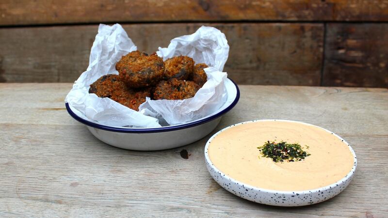 Crunchy Portobellos with cashew queso: a vegan dish that everyone will love