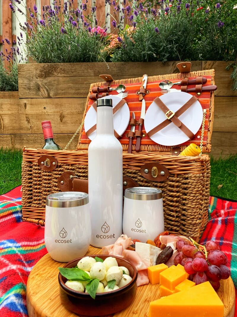 Ecoset in Greystones stocks flasket bottles, travel mugs and a wine bottle and tumbler set