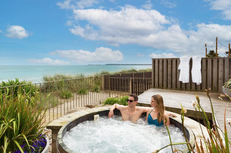 Make sure to check out the hot tub at Kelly’s Resort