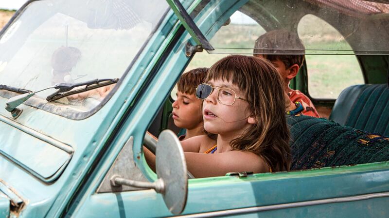 Alcarràs: The first Catalan-language film to scoop the Golden Bear at the 72nd Berlinale utilises sunny vignettes as it moves toward a sorrowful, inevitable conclusion. 