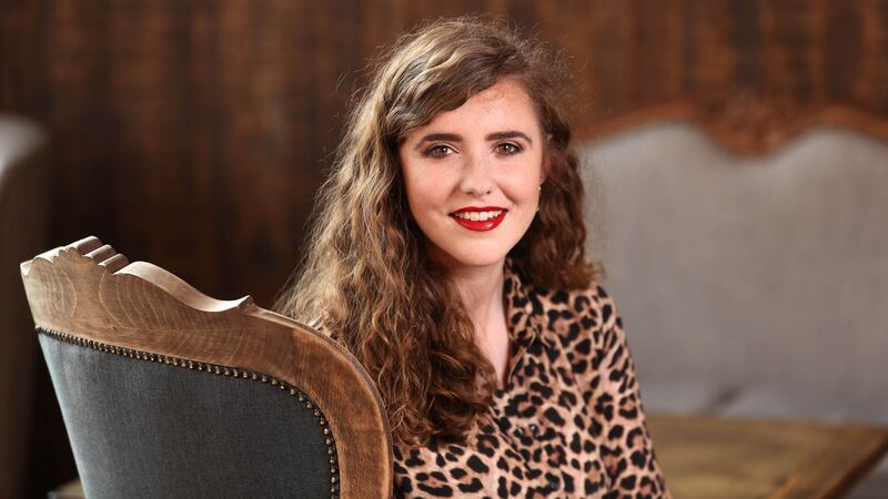 An craoltóir agus láithreoir  Caoimhe Ní Chathail