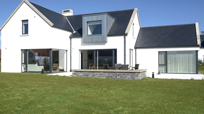 Holiday home over looking the second green at Dooks GC, Co Kerry. Nearby is Rossbeigh Strand.