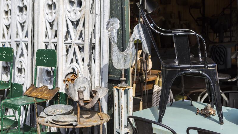 Homewares on sale in L’Isle-sur-la-Sorgue