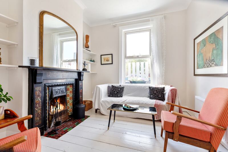 Livingroom with feature fireplace. 