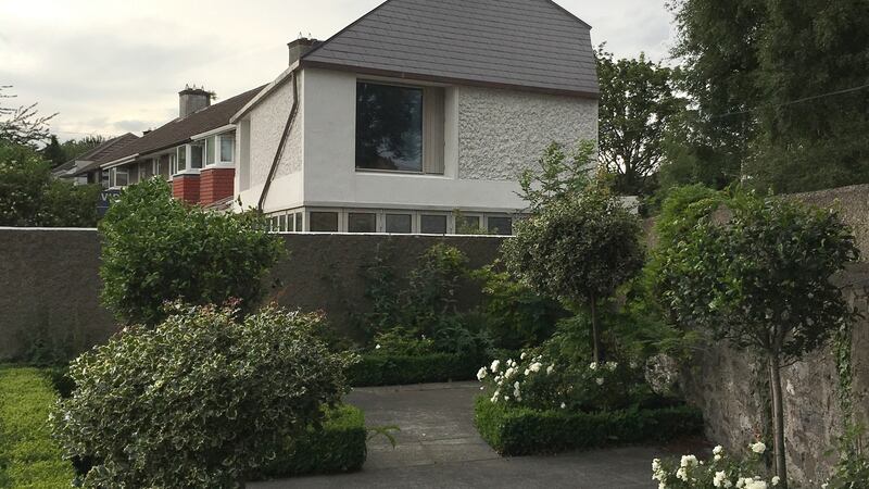 A view of the Clontarf house.