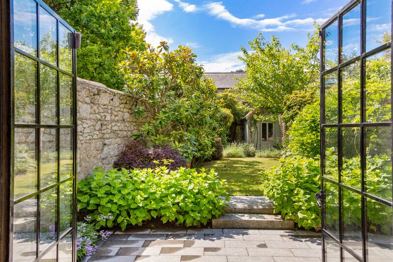 Doors from the kitchen to the garden